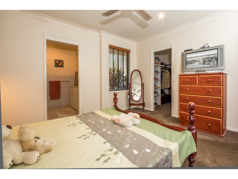 20 Melia Lane, Pomona QLD 4568