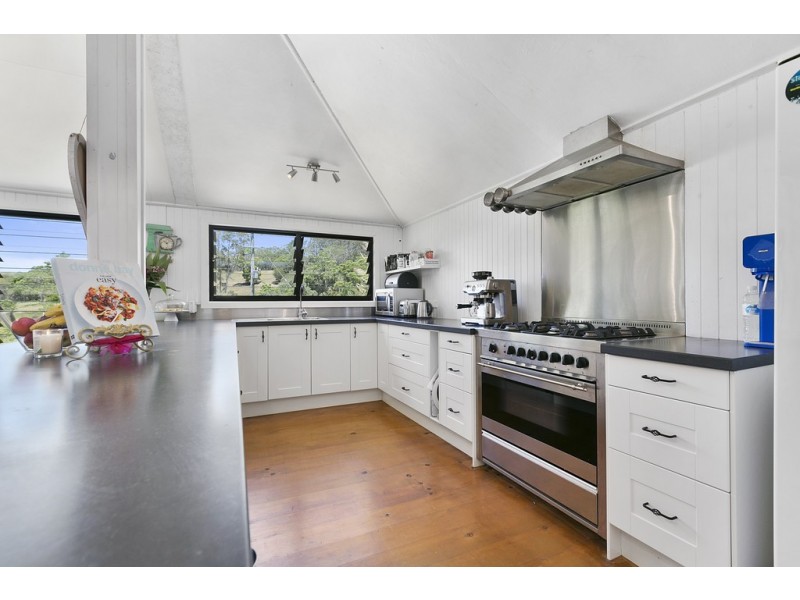 470 Middle Creek Road, Federal QLD 4568