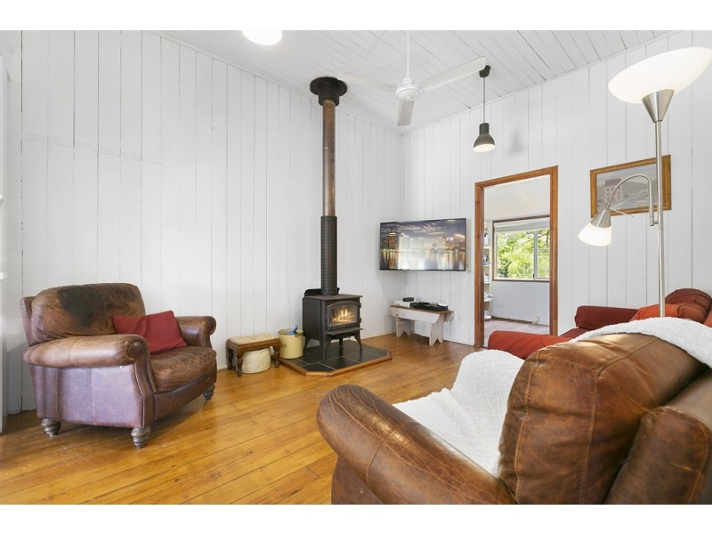 470 Middle Creek Road, Federal QLD 4568