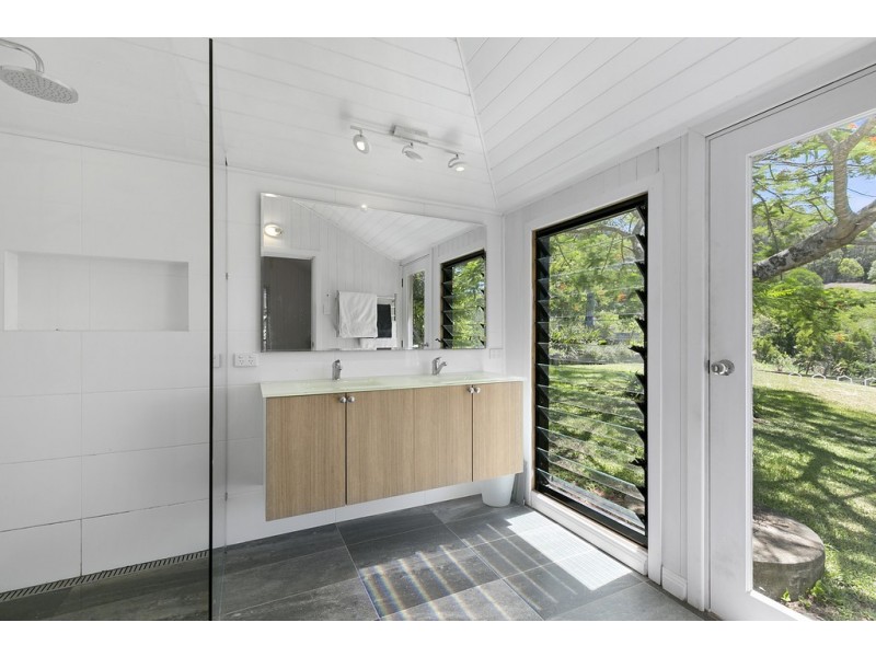 470 Middle Creek Road, Federal QLD 4568