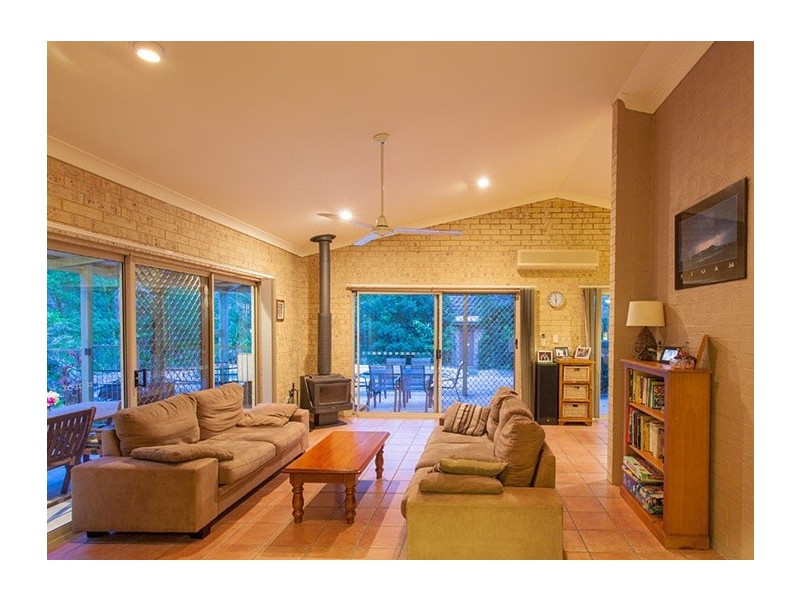 135 Pioneer Road, Pomona QLD 4568