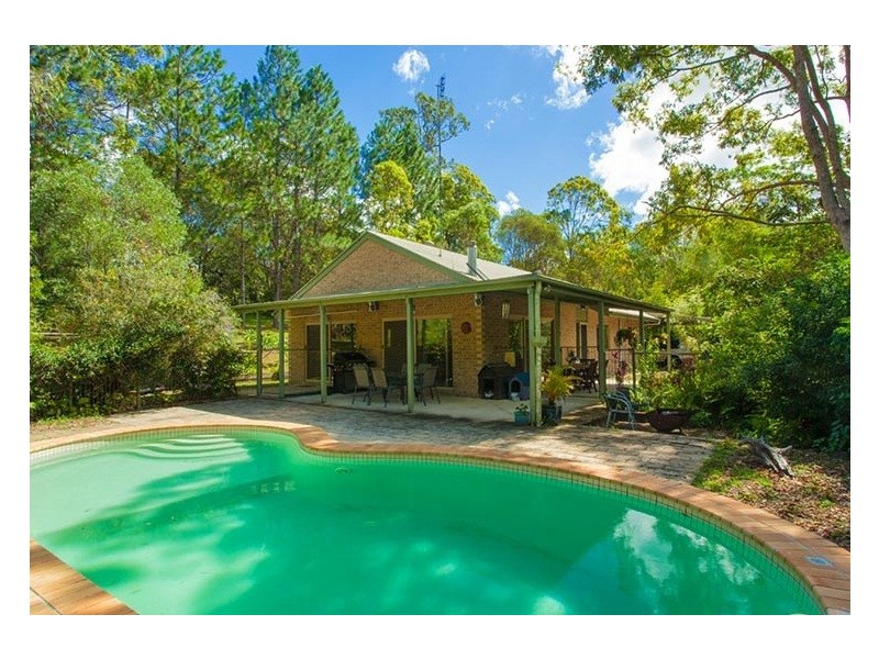 135 Pioneer Road, Pomona QLD 4568