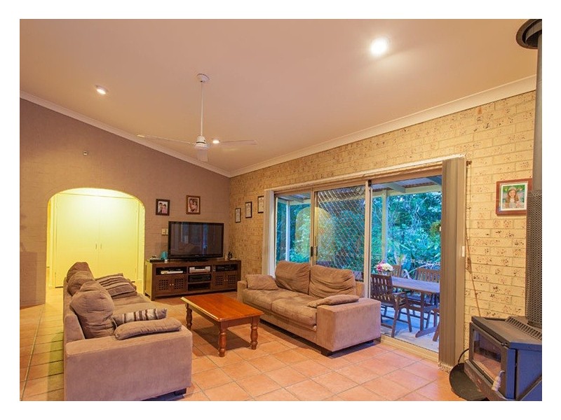 135 Pioneer Road, Pomona QLD 4568