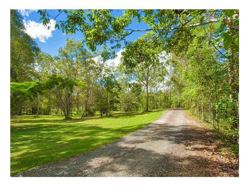 135 Pioneer Road, Pomona QLD 4568