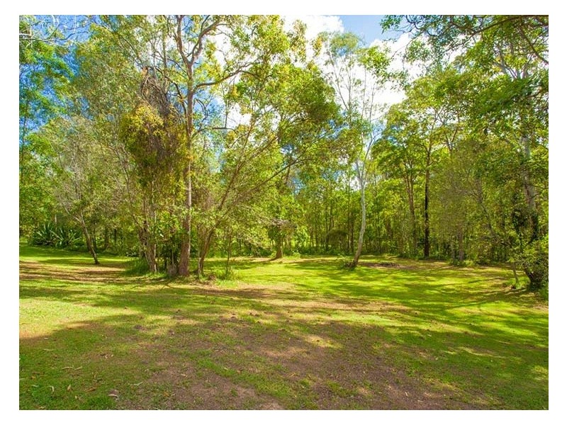 135 Pioneer Road, Pomona QLD 4568