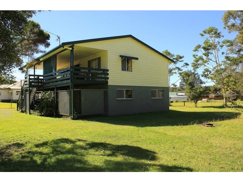 24 Reserve Street, Pomona QLD 4568