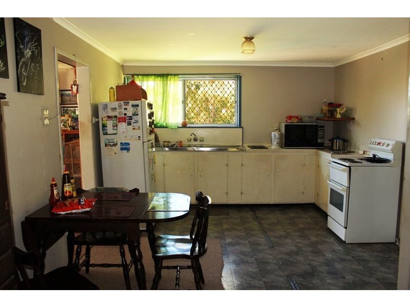 24 Reserve Street, Pomona QLD 4568