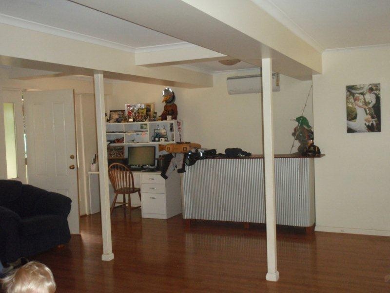 10 Elizabeth Street, Cooran QLD 4569