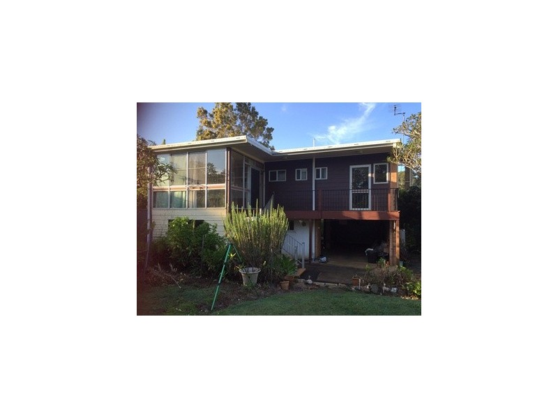 31 Railway Parade, Pomona QLD 4568