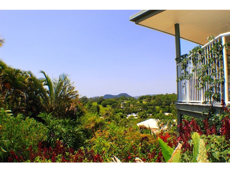 12 Fantail Crescent, Cooroy QLD 4563