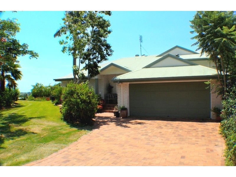 12 Fantail Crescent, Cooroy QLD 4563