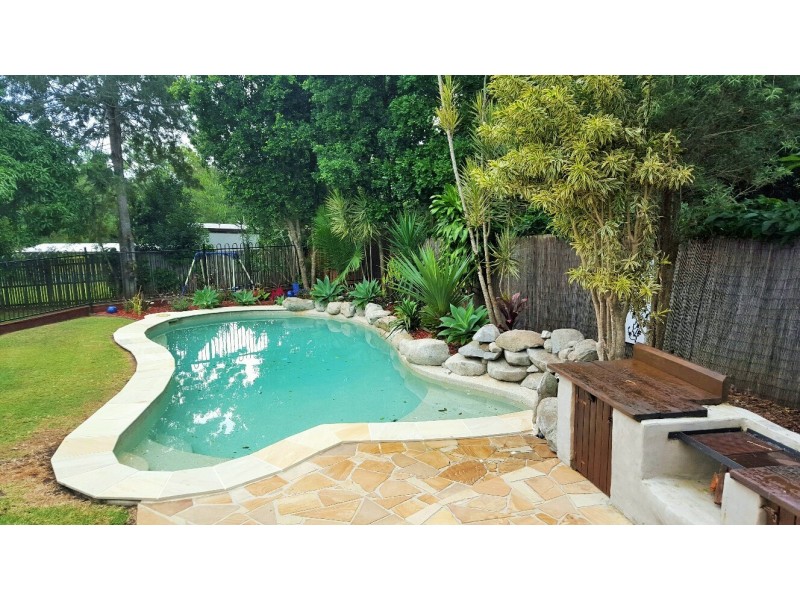 11 Lenske Lane, Cooran QLD 4569