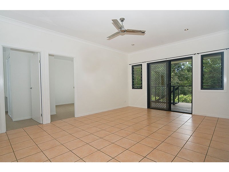8 Sapling Court, Pomona QLD 4568