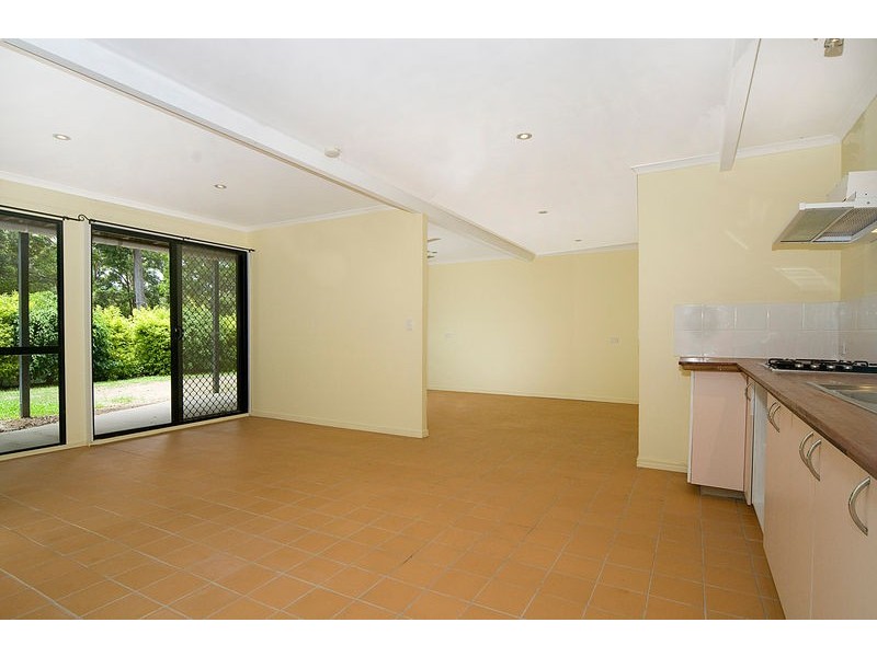 8 Sapling Court, Pomona QLD 4568