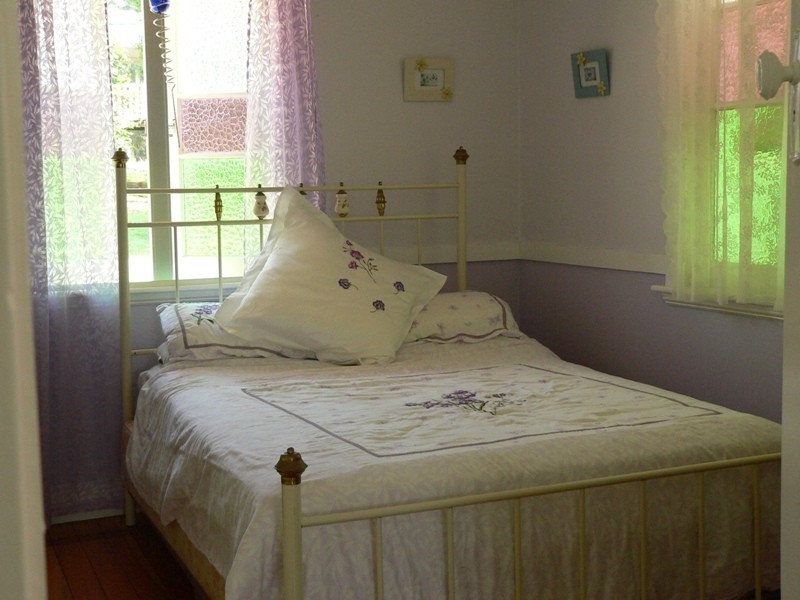 11 Pine Street, Pomona QLD 4568