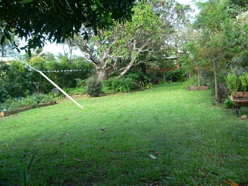 11 Pine Street, Pomona QLD 4568