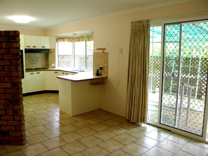 96 Summit Road, Pomona QLD 4568