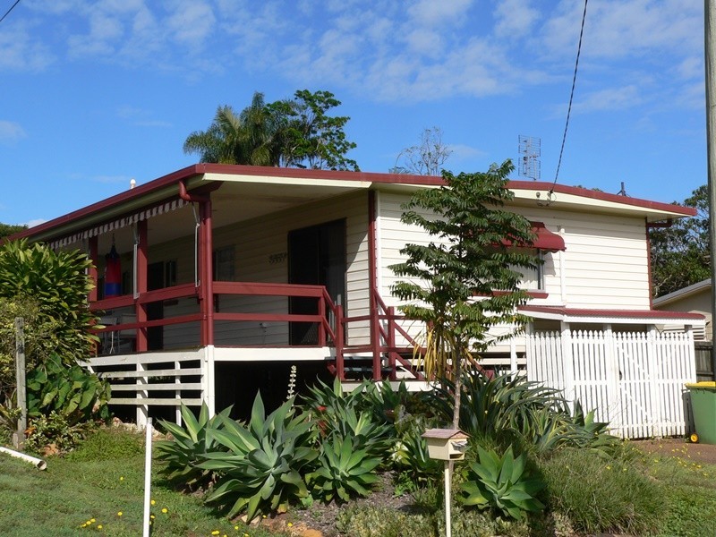 10 Tree Street, Pomona QLD 4568