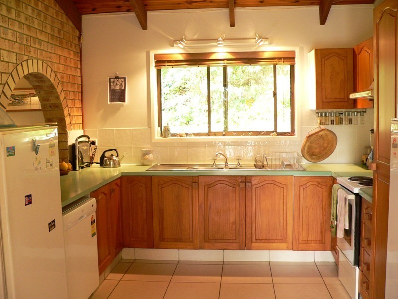 16 Cane Street, Pomona QLD 4568