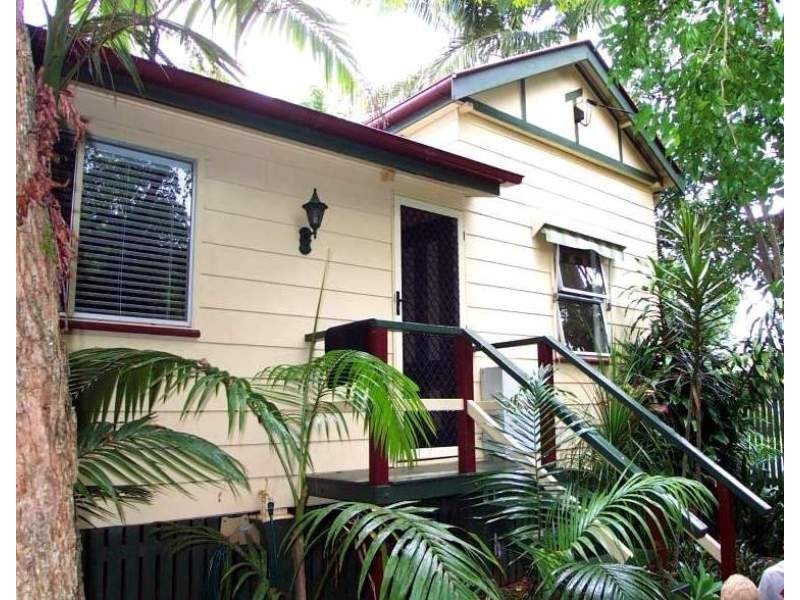 30 Pavilion Street, Pomona QLD 4568