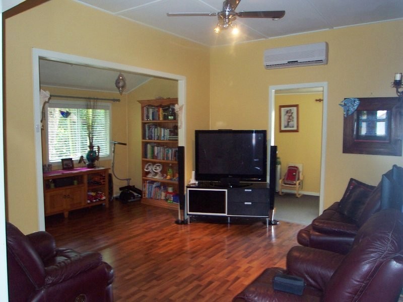 30 Pavilion Street, Pomona QLD 4568