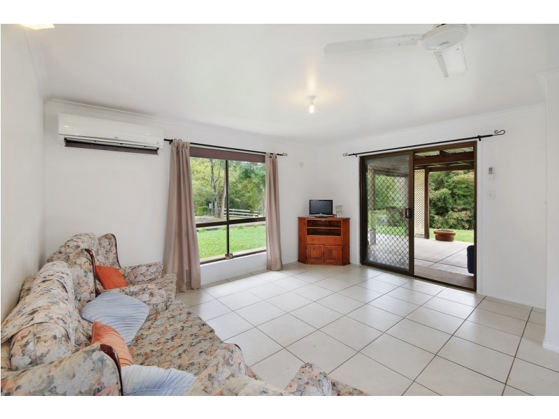 1 Queen Street, Cooran QLD 4569