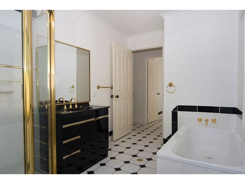 12 Sister Tree Creek Road, Kin Kin QLD 4571