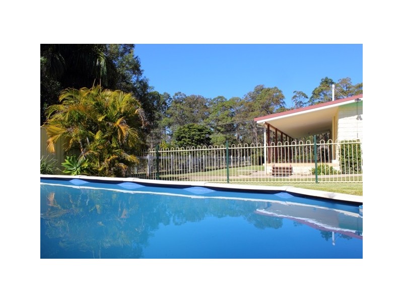 80 Mary River Rd, Cooroy QLD 4563