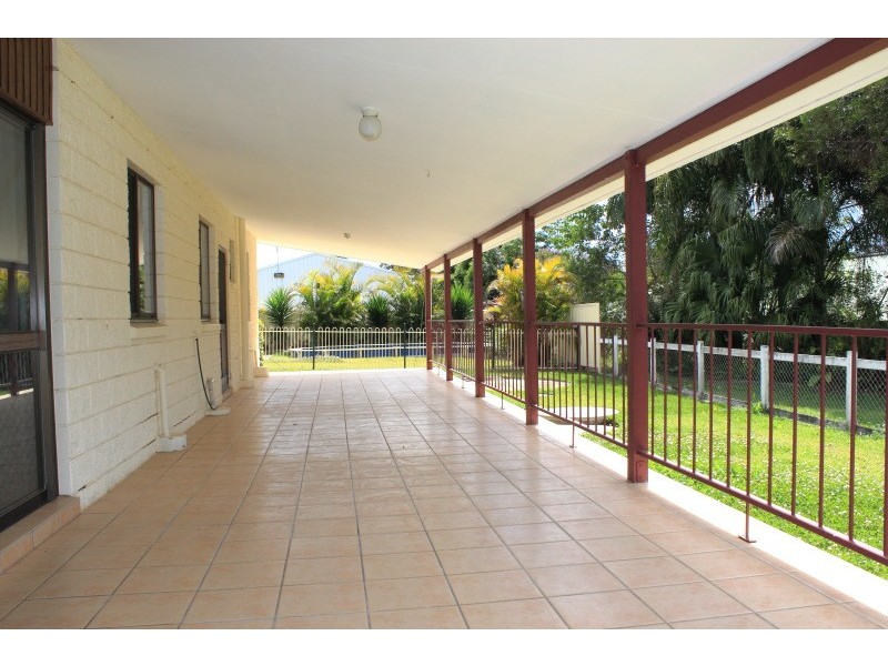 80 Mary River Rd, Cooroy QLD 4563