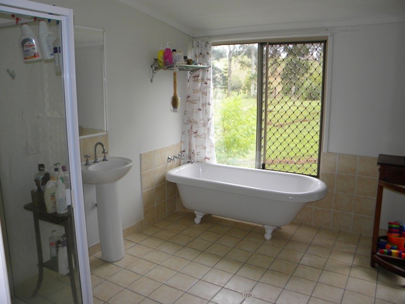 277 Kenman Road, Traveston QLD 4570