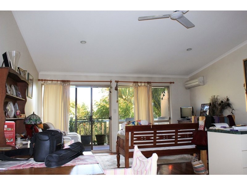 4/16a Kauri Street, Cooroy QLD 4563