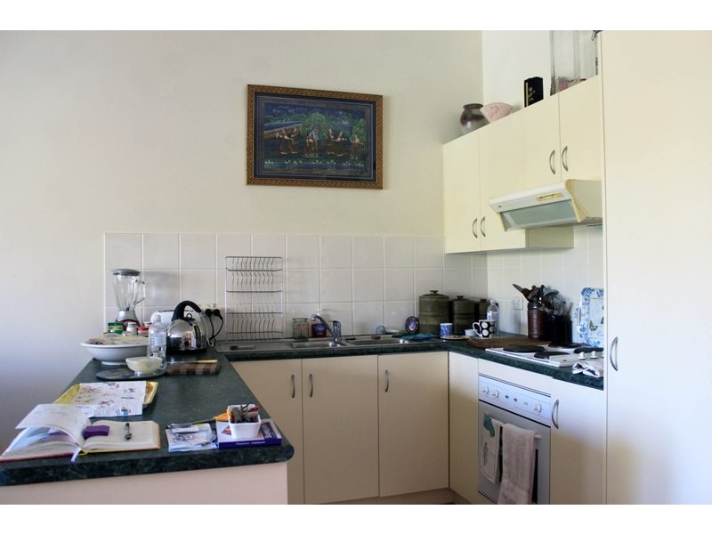 4/16a Kauri Street, Cooroy QLD 4563