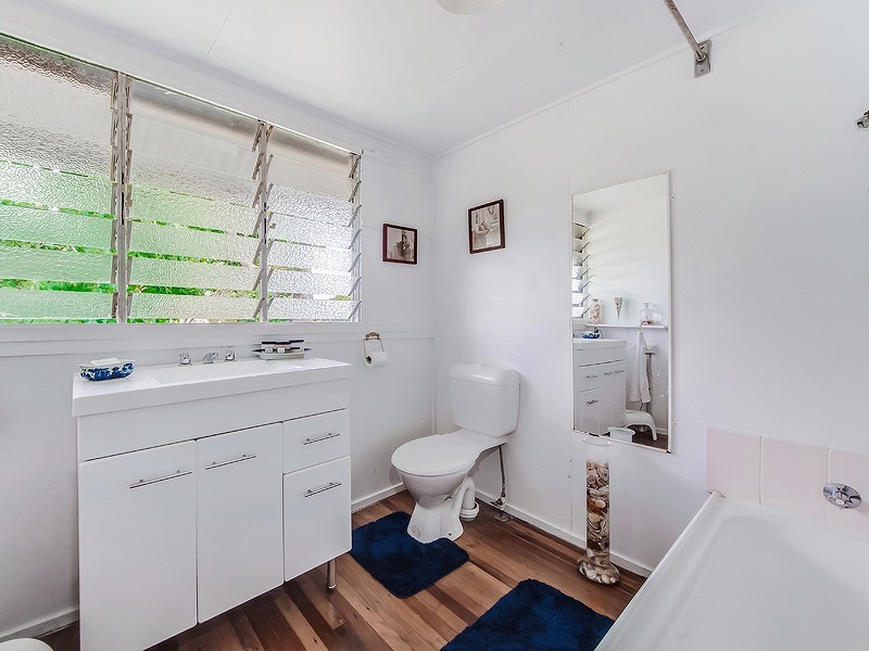 42 Pavilion Street, Pomona QLD 4568