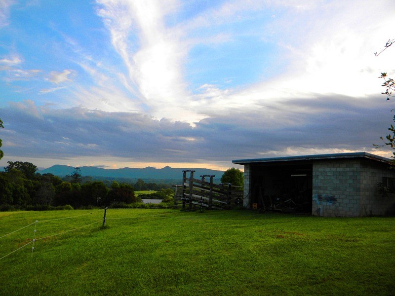 375 Traveston Road, Traveston QLD 4570