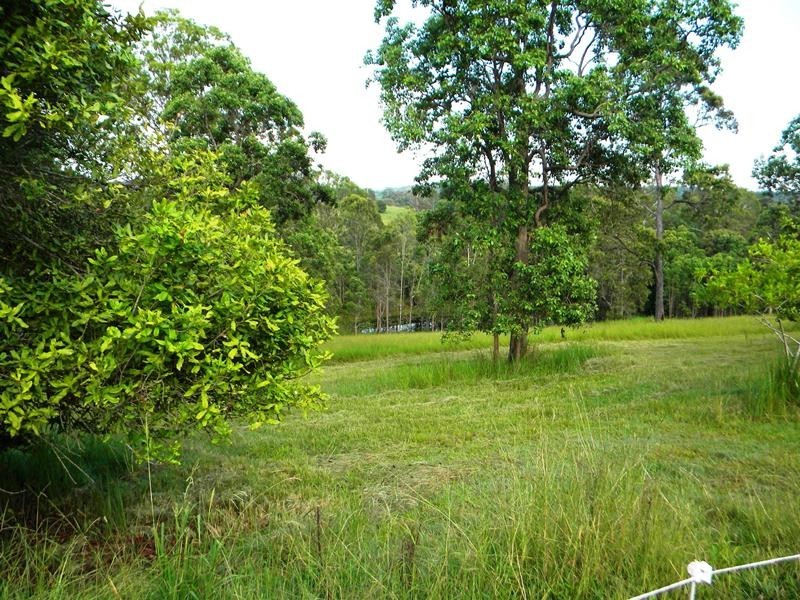 375 Traveston Road, Traveston QLD 4570