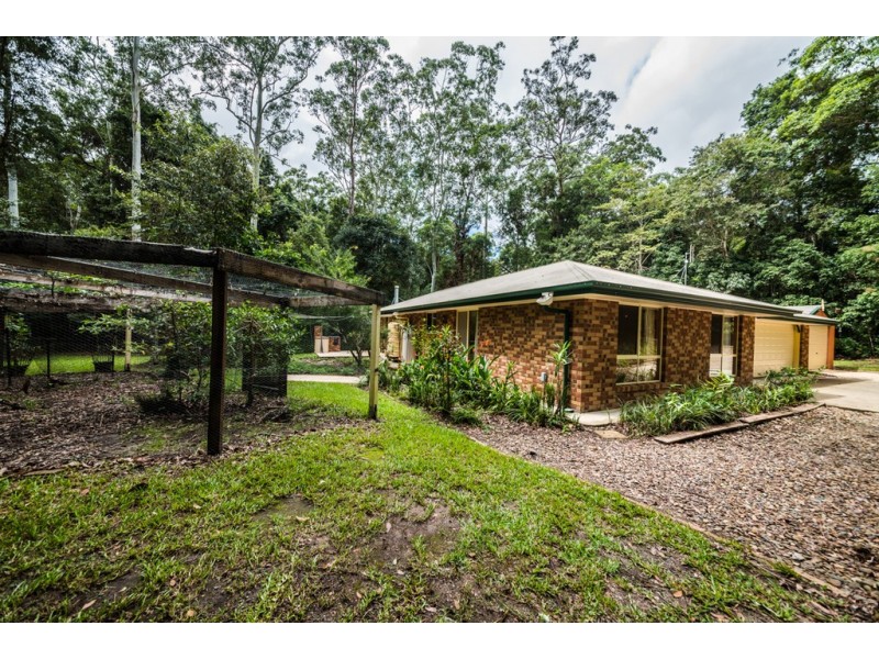 33 Stratford Park Drive, Pomona QLD 4568