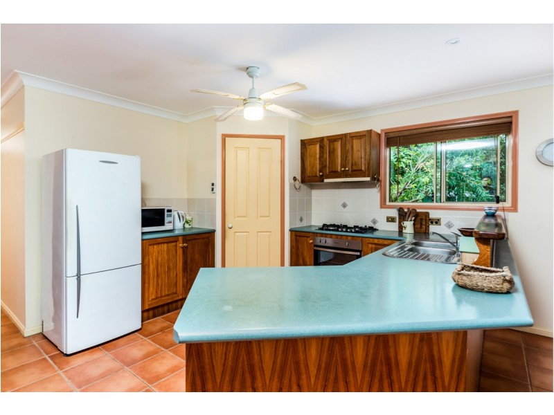 33 Stratford Park Drive, Pomona QLD 4568