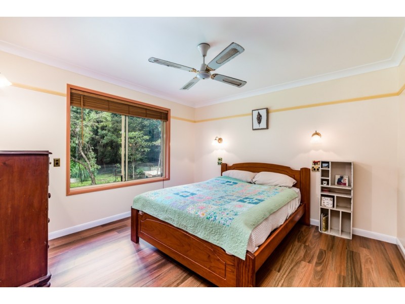 33 Stratford Park Drive, Pomona QLD 4568