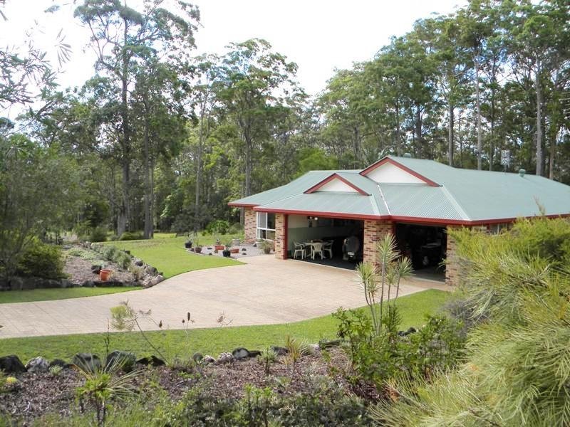 81 Hawk Road, Pomona QLD 4568