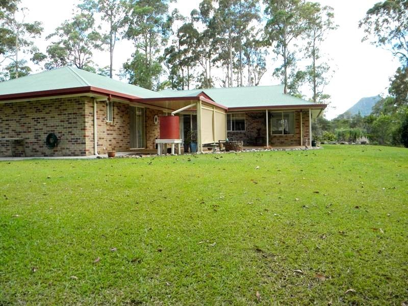 81 Hawk Road, Pomona QLD 4568