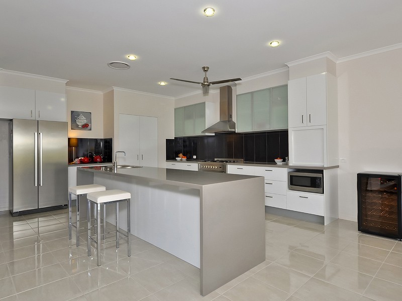 48 Orana Avenue, Pomona QLD 4568