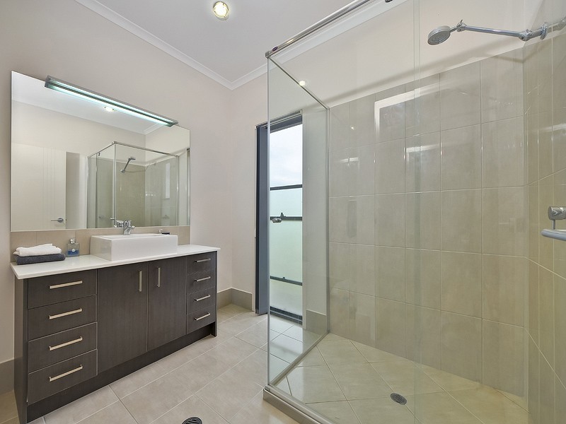 48 Orana Avenue, Pomona QLD 4568