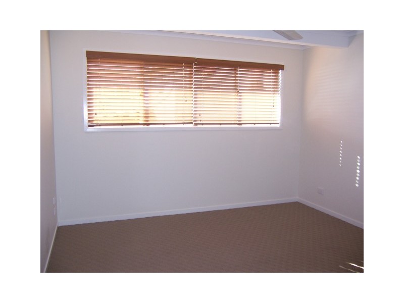 4/3 Station Street, Pomona QLD 4568