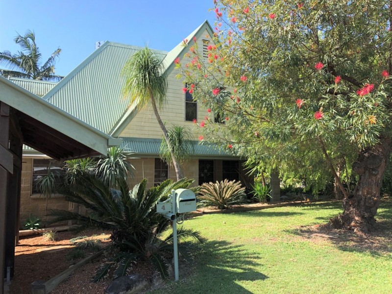 4 Urangan Street, Boreen Point QLD 4565