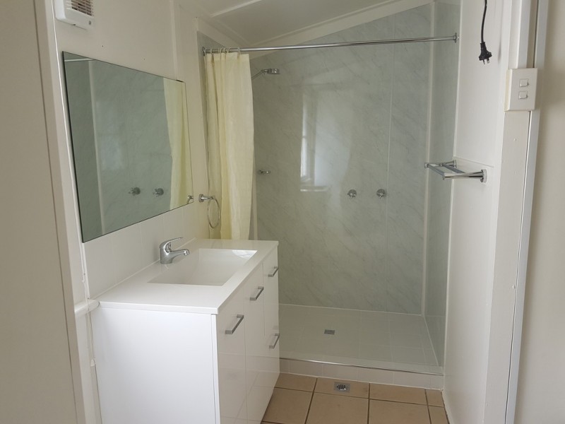 16 Red Street, Pomona QLD 4568