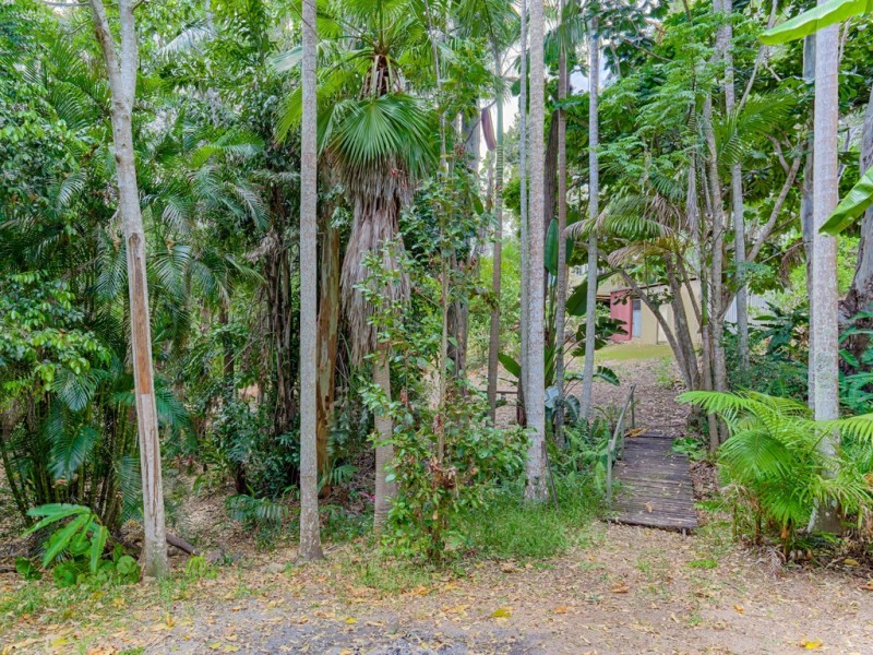 14 Charles Street, Cooran QLD 4569