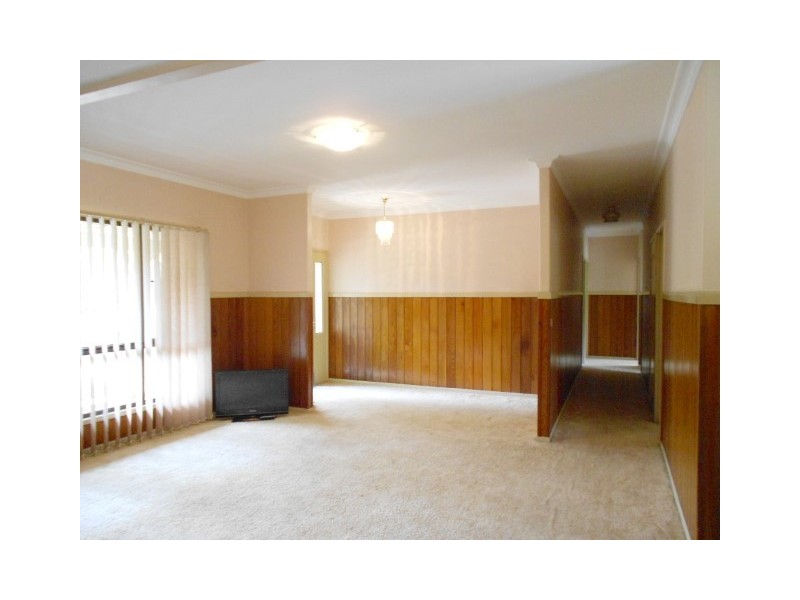 14 Charles Street, Cooran QLD 4569