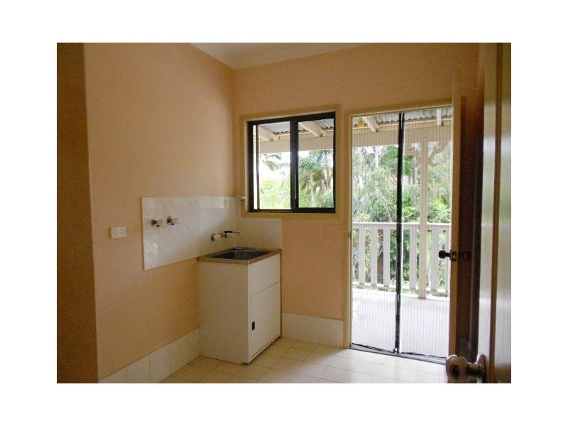 14 Charles Street, Cooran QLD 4569