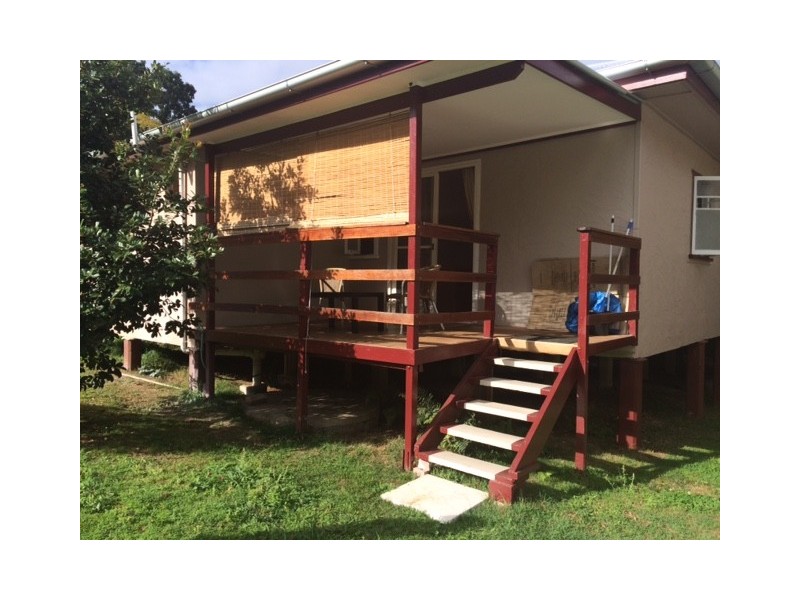 1/19 Railway Parade, Pomona QLD 4568