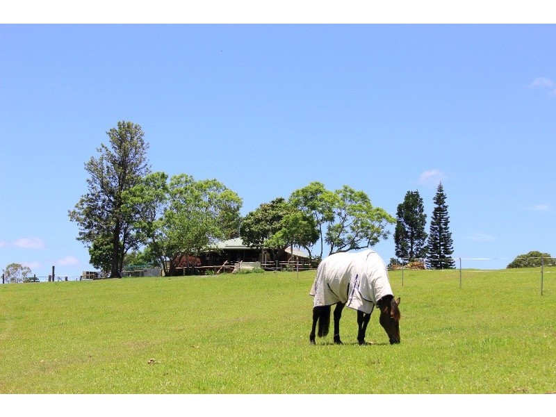 99 Traveston Road, Traveston QLD 4570